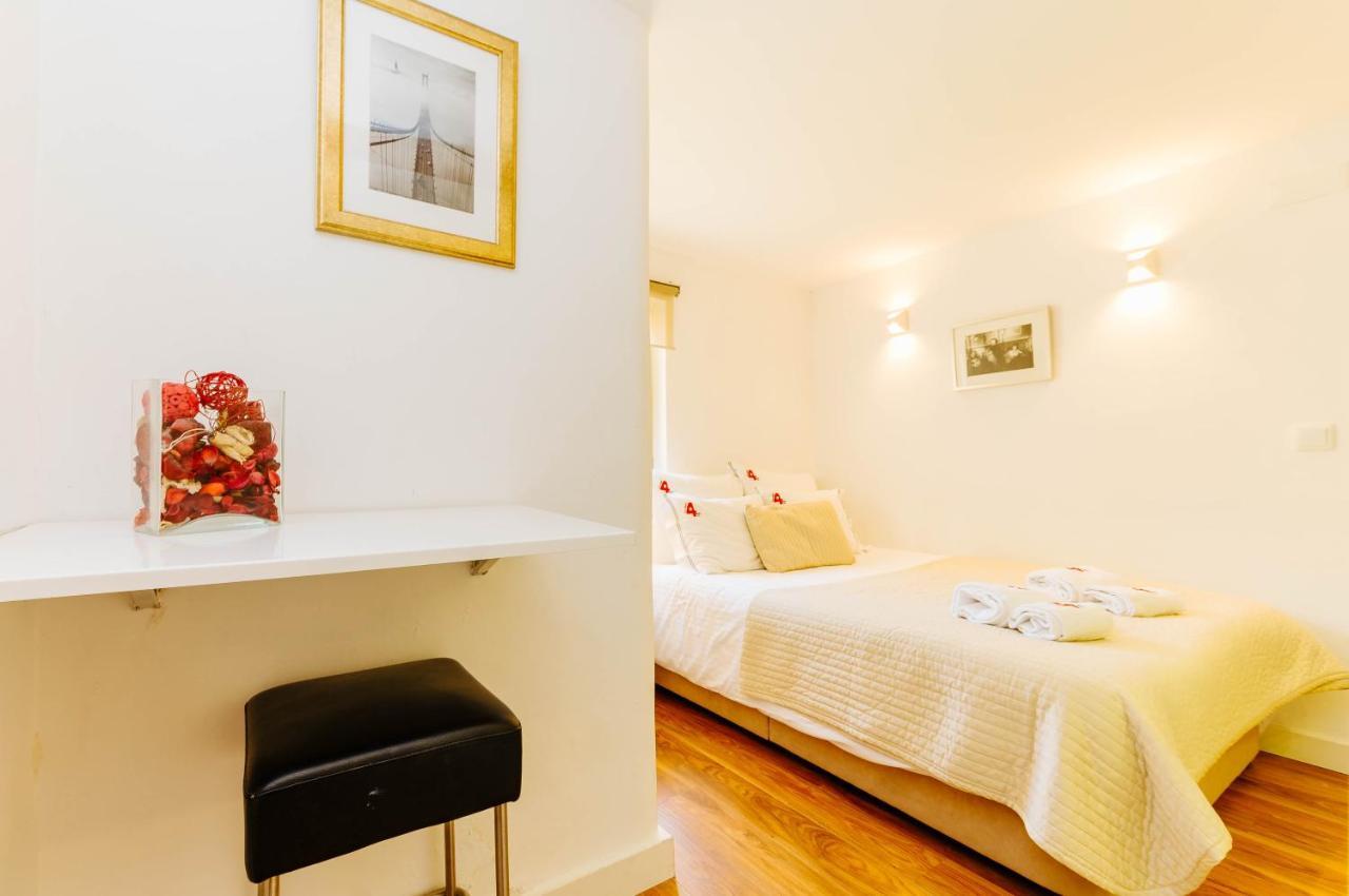Rent4Rest Bairro Alto Charming 1Bd Apartment Lisboa Dış mekan fotoğraf